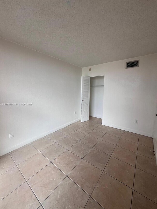 Building Photo - 2075 SW 122nd Ave