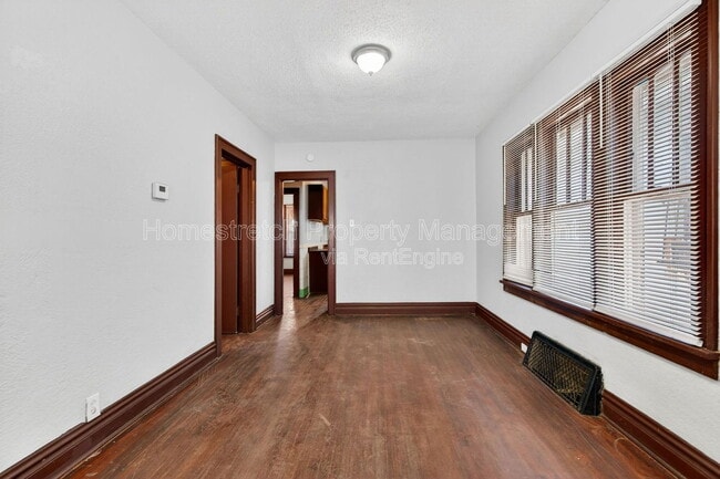 Building Photo - 5944 Thekla Ave