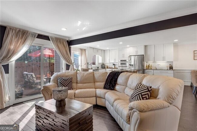 Building Photo - 54 Basswood Cir NE