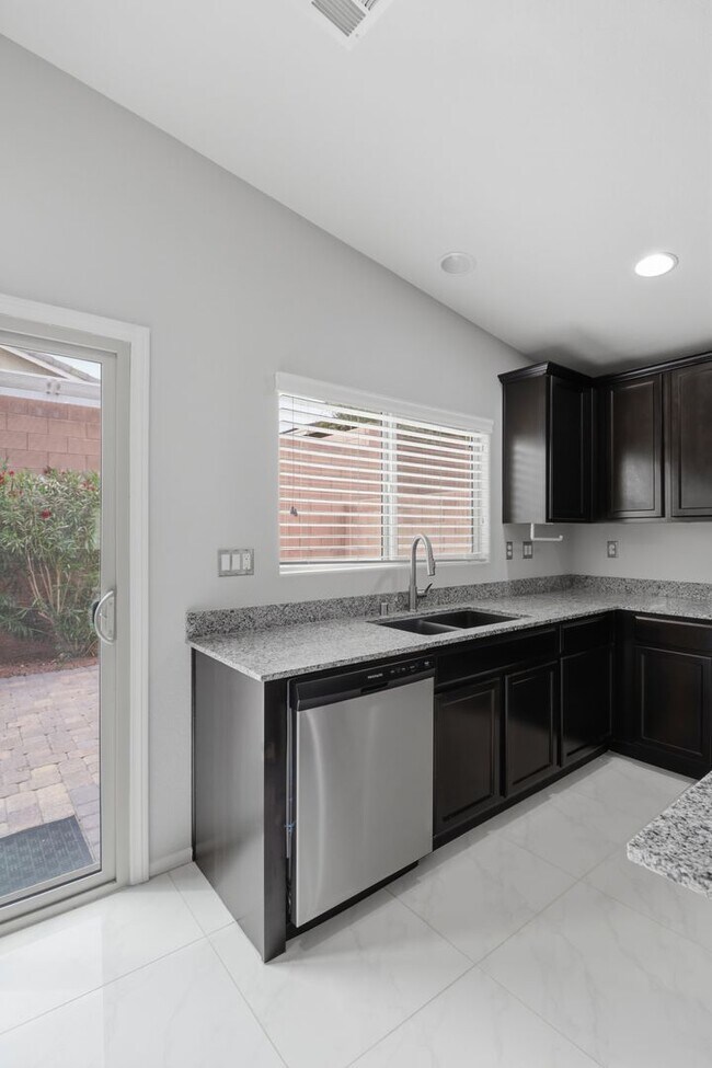 Building Photo - SW!!! Casita!!!! Single Story!!! 4 Bedrooms!!! Gated!!! End or Cut De Sac!!! Community green area...