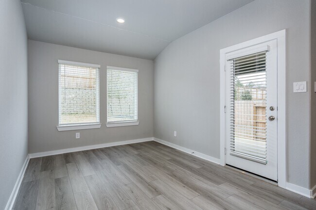 Building Photo - 17877 Stone Ter Ct