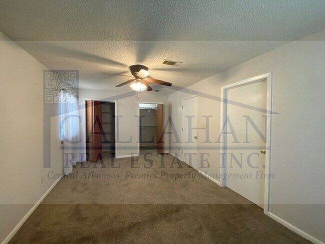 Building Photo - Jacksonville 3 Bedroom Home