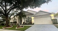 Building Photo - 1821 LONGVIEW Ln
