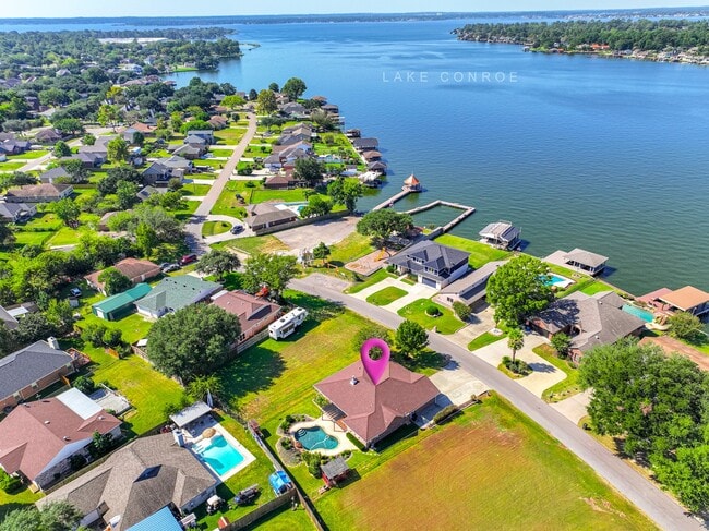 Building Photo - 13417 Bunker Hill Dr