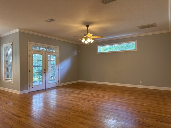 Building Photo - SOUTH TAMPA CUSTOM HOME