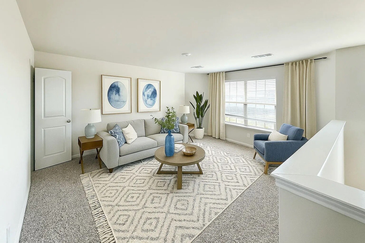 Building Photo - Room in House on Serena Dr