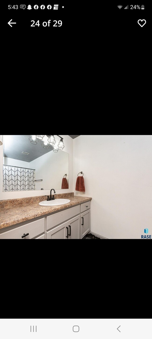 Master bath - 9208 W Norma Trl