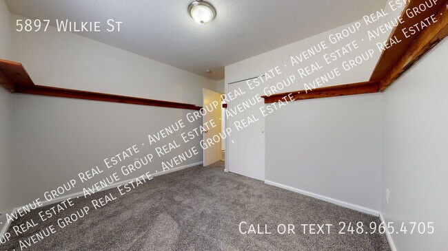 Building Photo - 5897 Wilkie St