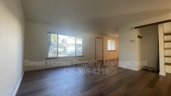 Building Photo - 2007 131st Ave NE