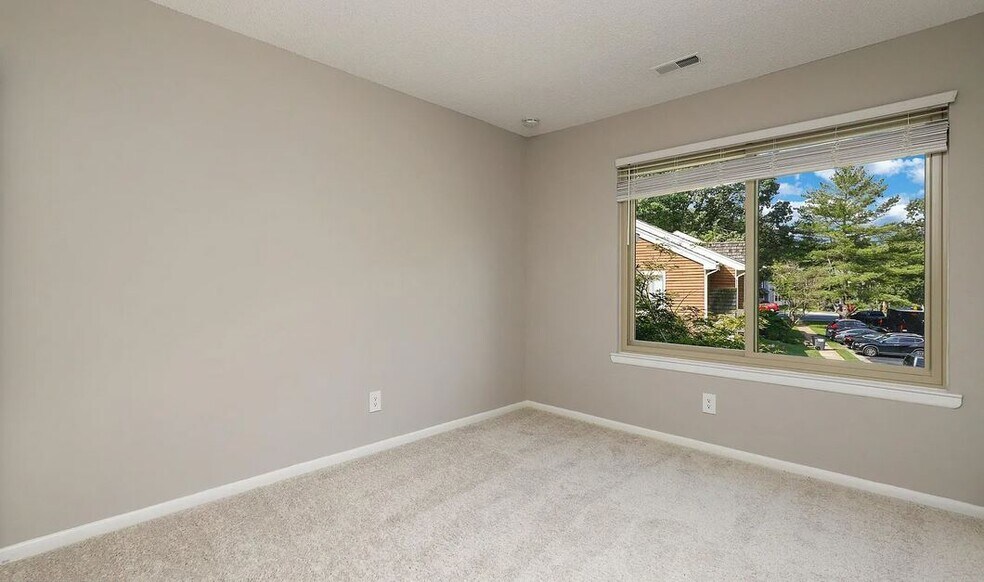 Building Photo - 3085 Bridgeton Ct