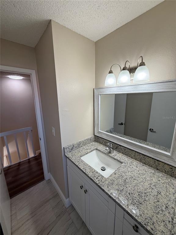 Building Photo - 3007 S Manhattan Ave