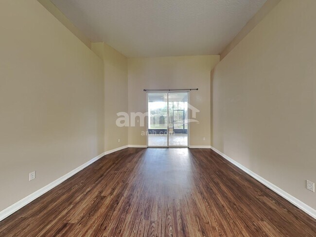 Building Photo - 2042 Ancient Oak Dr