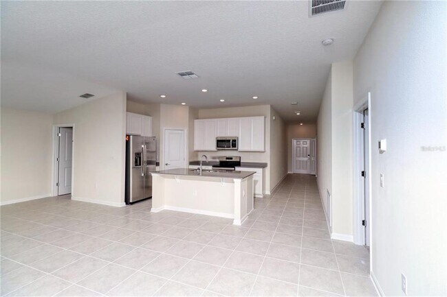 Building Photo - 116 Bergamot Lp