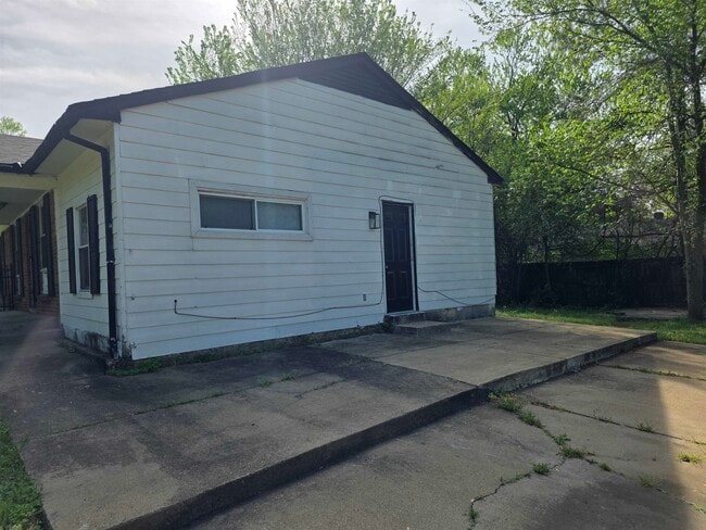 Building Photo - 3669 Trudy Cove