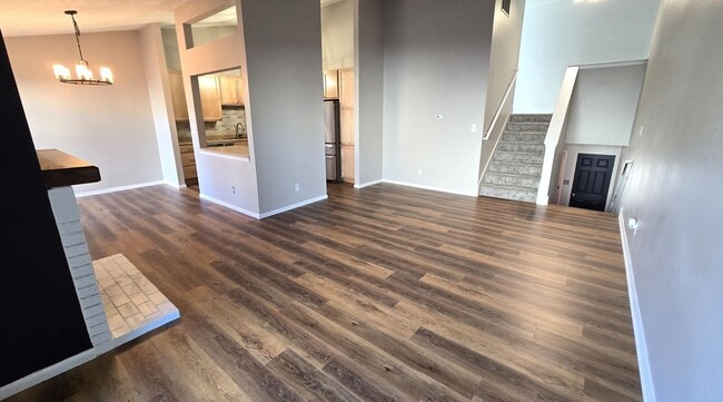 Building Photo - 3 Bedroom, 2 Bathroom, Home With A 2 Car Garage For Rent In Indian Hills