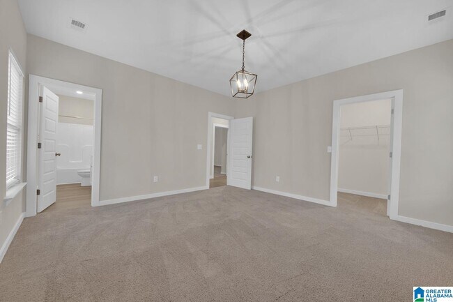 Building Photo - 615 Troubadour Ln