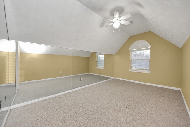 Building Photo - 12702 Silver Rod Ln