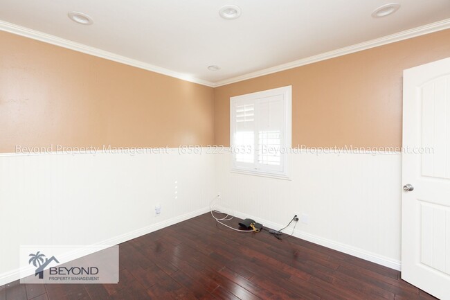 Building Photo - *** CLAIREMONT MESA HIDDEN GEM, RENNOVATED...