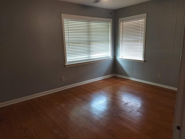 Building Photo - 4933 Nina Lee Ln