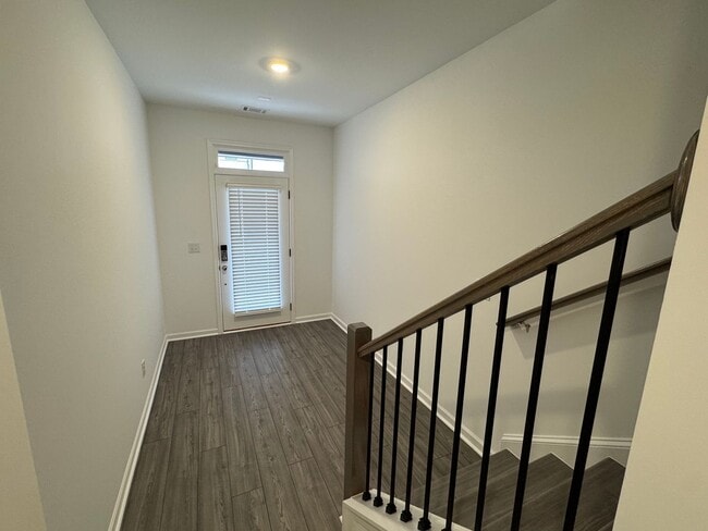 Building Photo - Beautiful 4 bed 3.5 Bath Home in Heart of Lawrenceville!