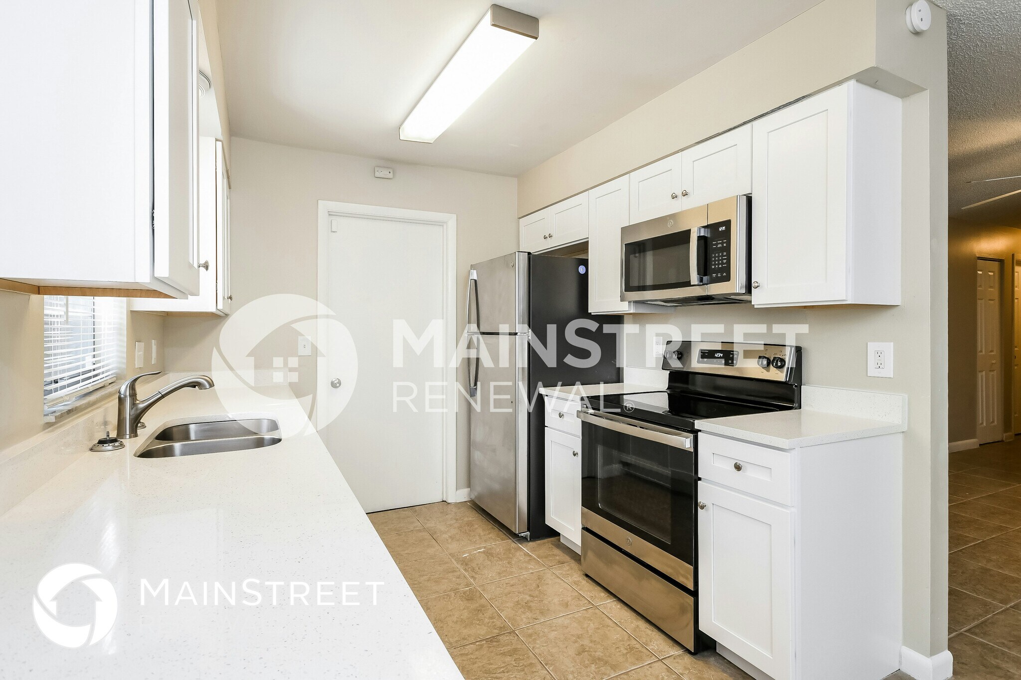 Building Photo - 2853 Magnolia Ave