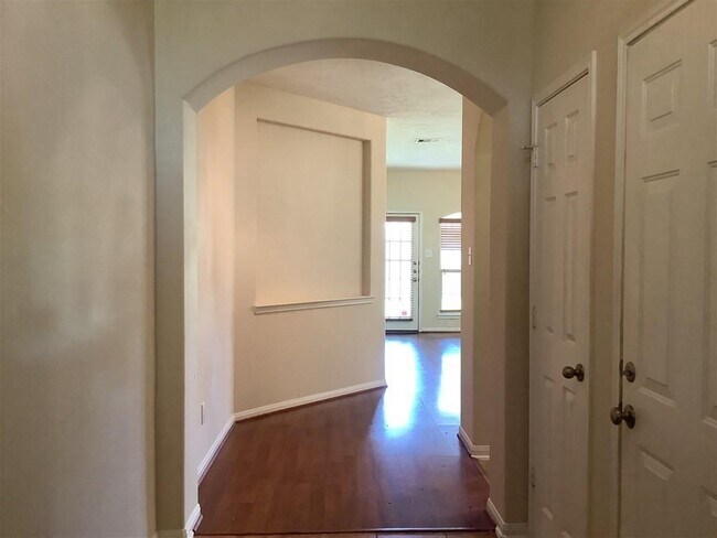 Building Photo - 4811 Chase Stone Dr