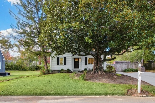 Building Photo - 1990 Wingate Rd