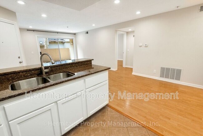 Building Photo - 2800 Keller Dr