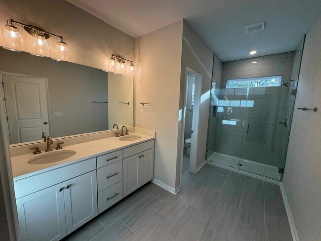 Building Photo - Bailey's Cove at Hilton Head Island | Where coastal living meets effortless elegance.