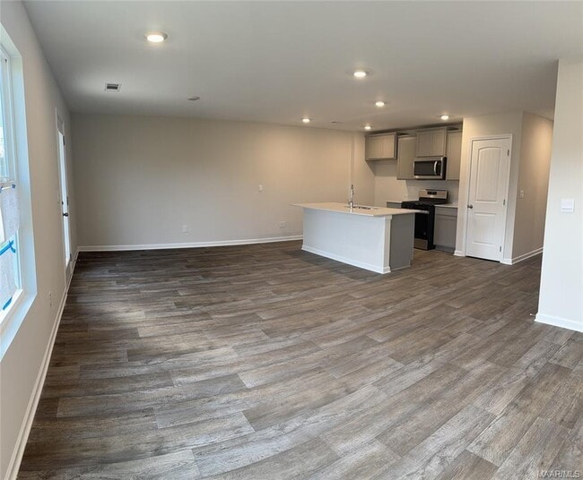 Building Photo - 7708 Shaddix St