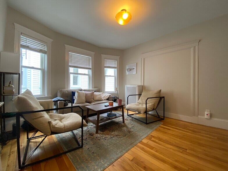 Building Photo - 6 Westminster St