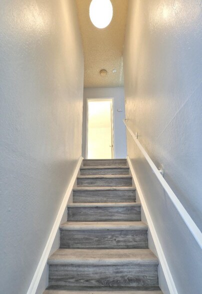 Building Photo - 3120 Hemlock St