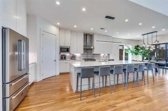 Building Photo - 3925 Lively Ln