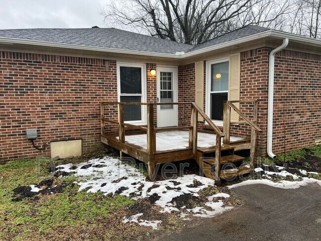 Building Photo - 203 Hunter Dr