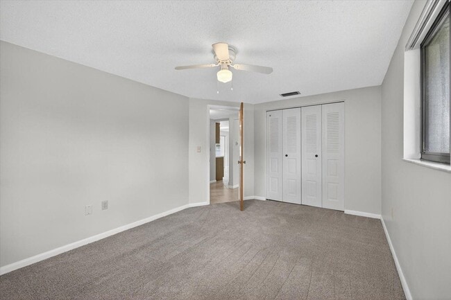 Building Photo - 7725 Summertree Ln