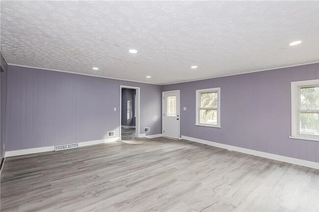 Building Photo - Welcome to 8519 Meeker Rd in Dayton!