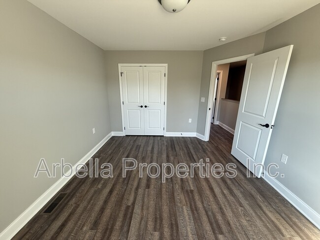 Building Photo - 127 Adams and Corby Rd