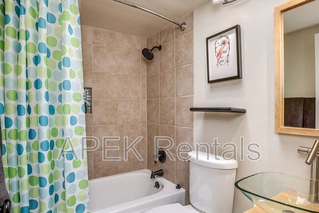 Building Photo - 2415 E Finley Rd