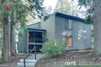 Building Photo - 2 br, 2 bath Condo - 8006 146th Avenue Nor...