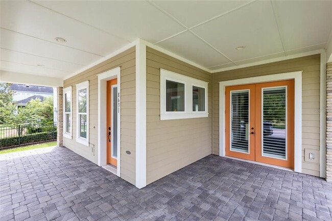 Building Photo - 8631 Laureate Blvd