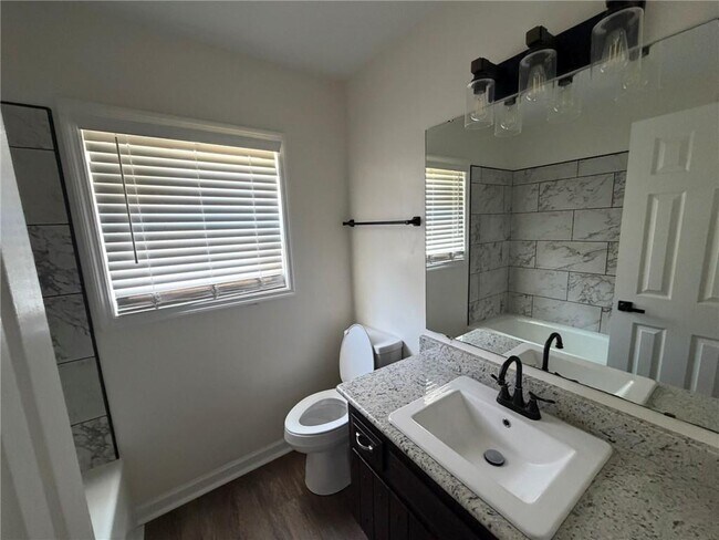 Building Photo - 4309 Oak Ridge Bend
