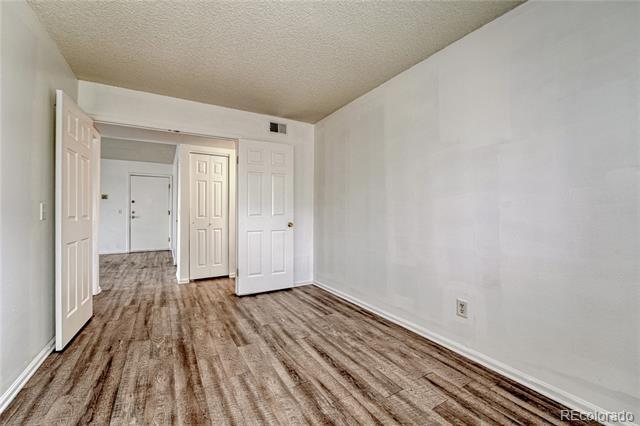 Building Photo - 491 S Kalispell Way