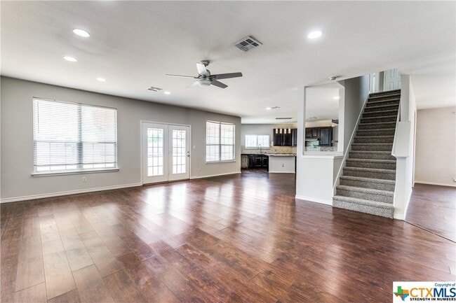 Building Photo - 300 Santolina Ln