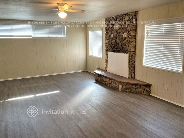 Building Photo - 10147 Aldea Ave