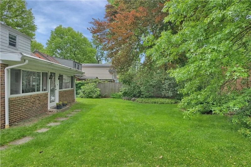 Building Photo - 514 Morewood Ave