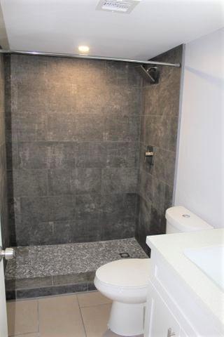 Building Photo - 9840 Pineapple Tree Dr