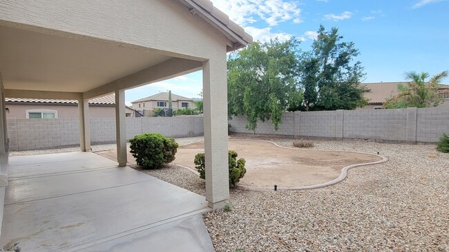 Building Photo - 4437 E Firestone Dr