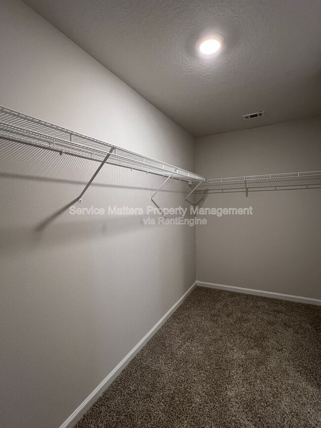 Building Photo - 8659 Tarsus Dr