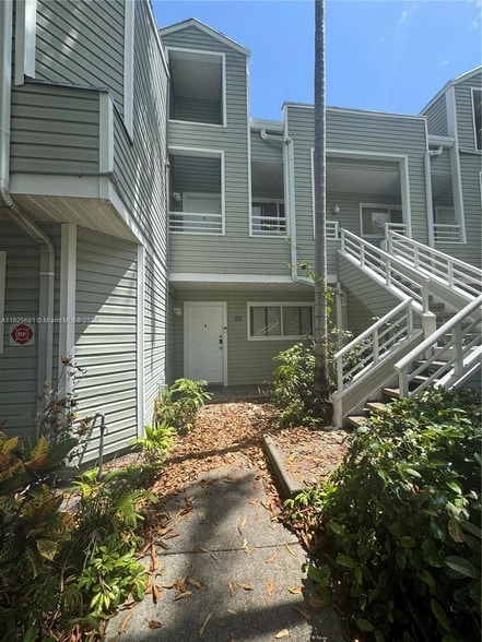 Building Photo - 3453 NW 44th St