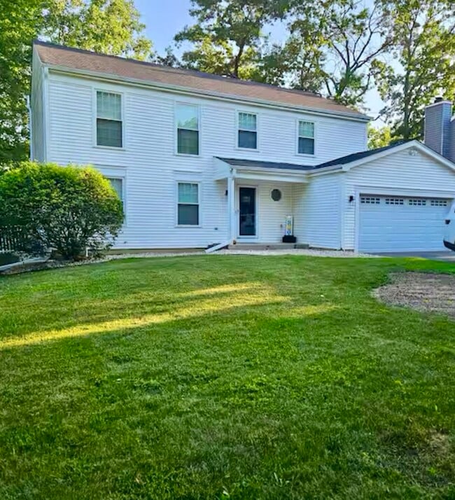 Primary Photo - 5469 Barnwood Dr